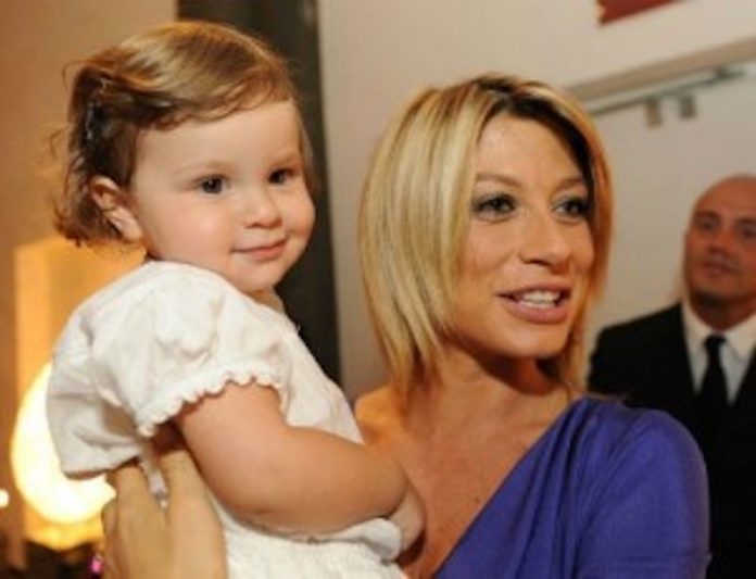 Maddalena Corvaglia Ecco Oggi La Figlia Jamie Avuta Da Stef Burns