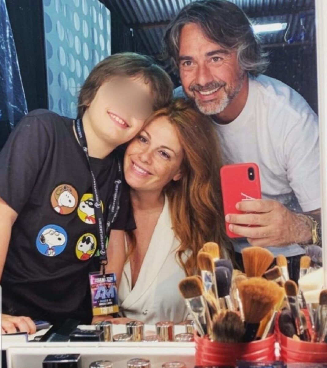 Vanessa Incontrada mostra oggi il figlio Isal: "Secondo voi?" | TuttiVip