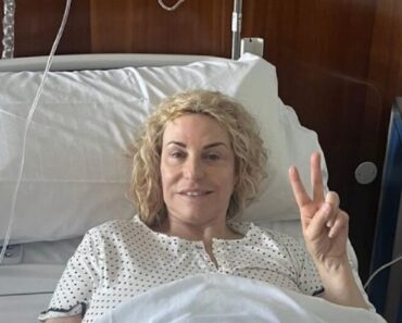 “Operata d’urgenza”. Antonella Clerici, l’annuncio in ospedale: cosa ha avuto. “Fate prevenzione”