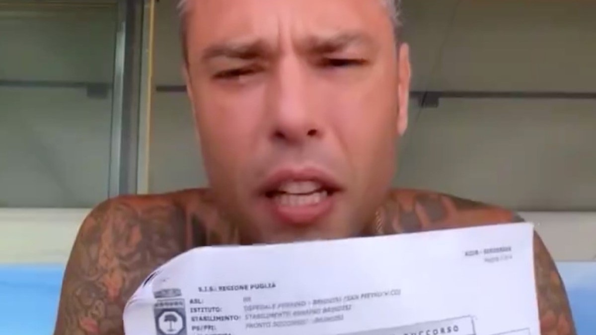 “Ecco cosa ho avuto davvero”. Fedez rompe il silenzio dopo ricovero d’urgenza e polemiche