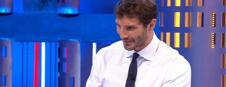 “Vergogna, ha sbagliato”. Stefano De Martino, finisce malissimo al debutto ad Affari Tuoi
