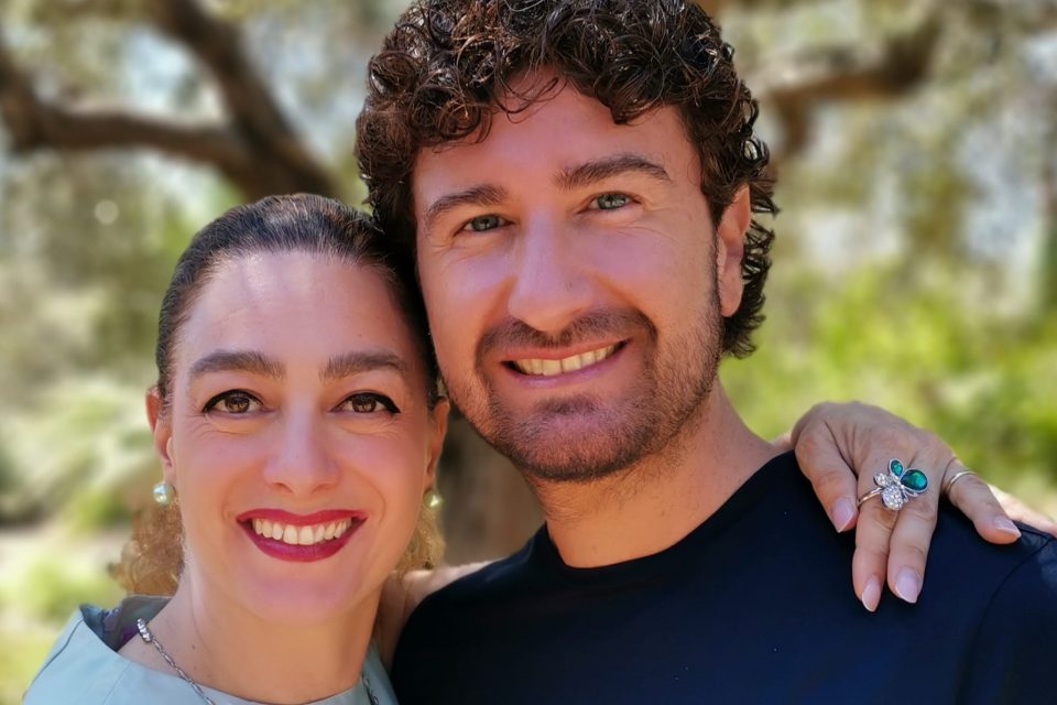 Alessandro Siani con Evelyn Fama