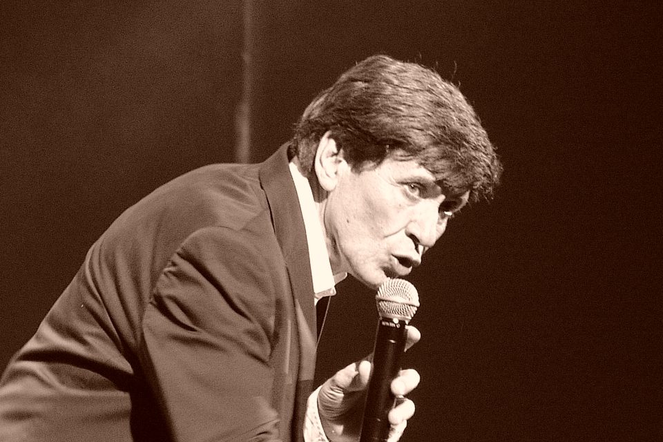 Gianni morandi 2002 featured