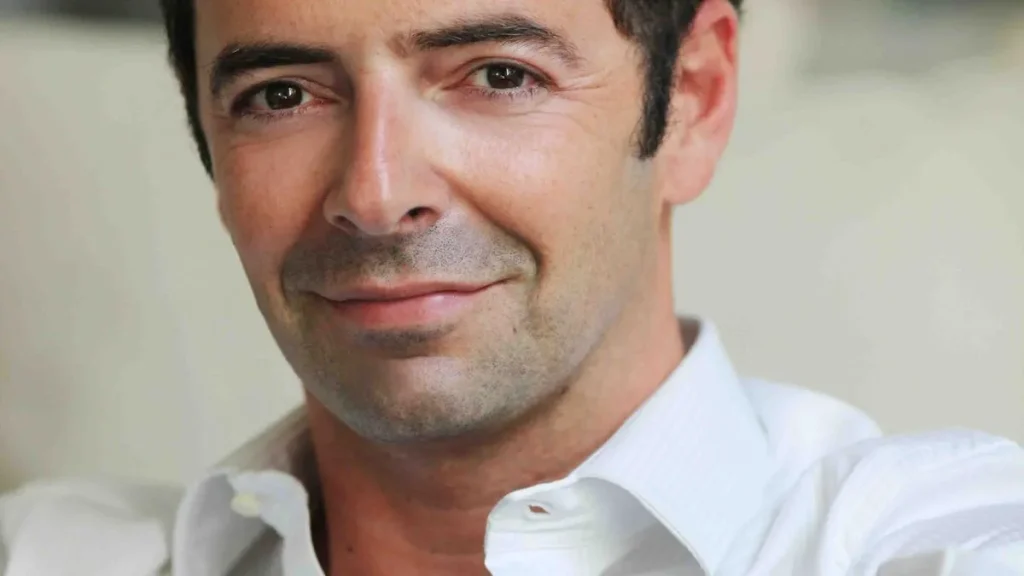 Alberto Matano in una fotografia pubblicata su Wikimedia Commons