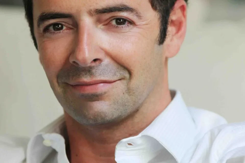 Alberto Matano in una fotografia pubblicata su Wikimedia Commons