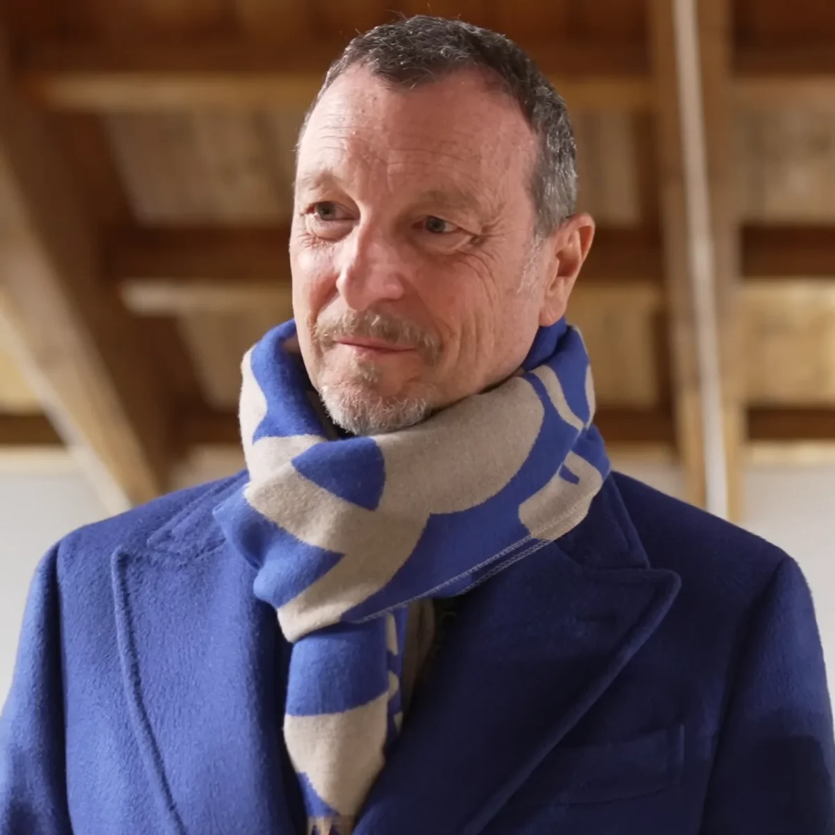 Amadeus durante un evento pubblico nel 2024