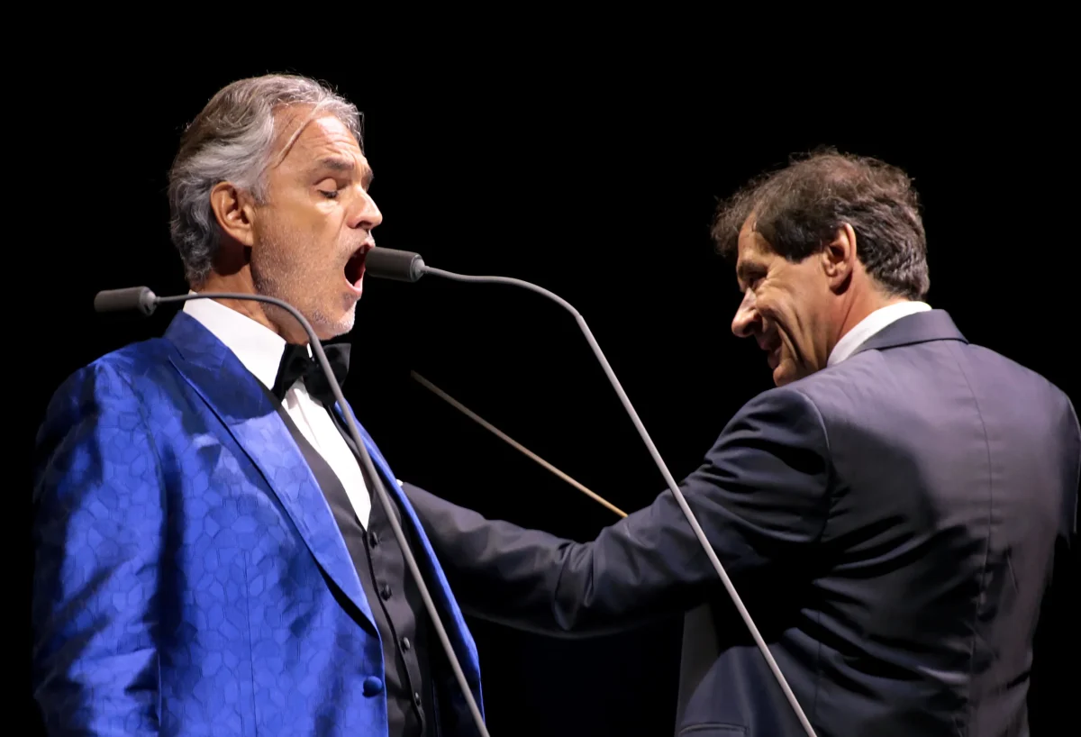Andrea Bocelli durante un concerto a Gibilterra