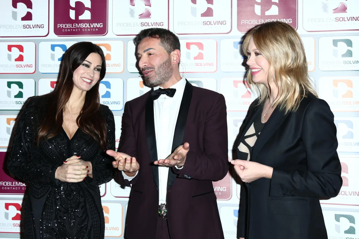 Anna Falchi con Manuela Arcuri e Mauro Atturo a un evento pubblico