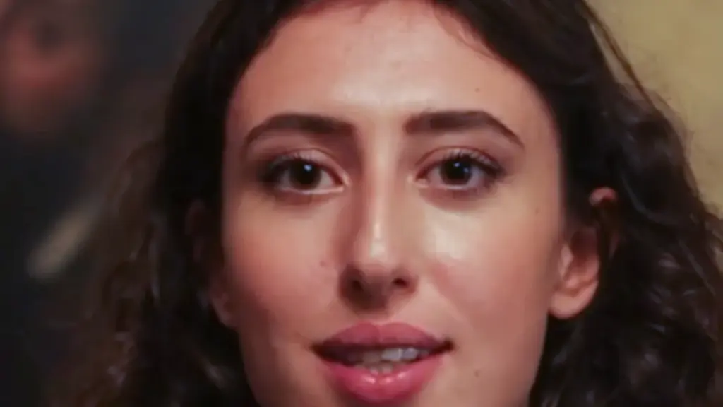 Cecilia Sala durante un’intervista video del 2023