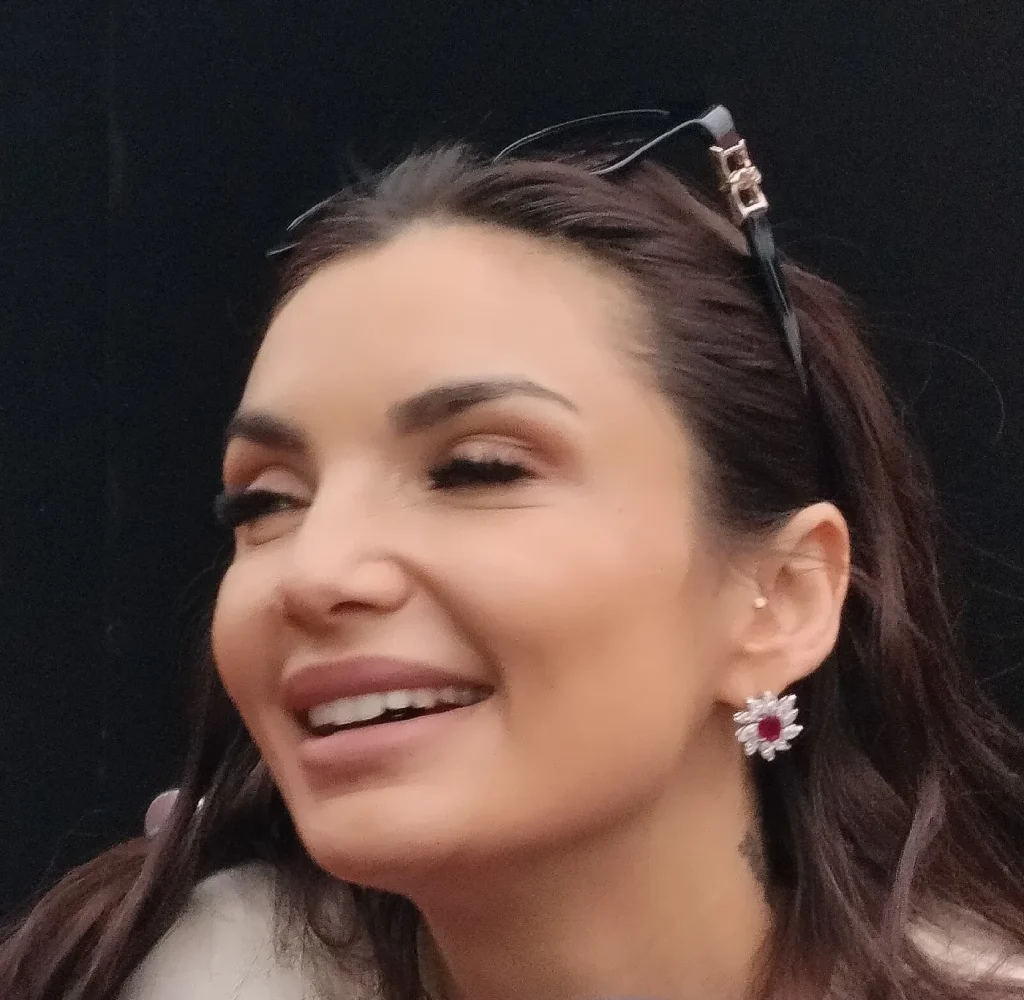 Elettra Lamborghini sorridente a Sanremo 2026