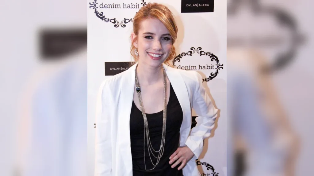 Emma Roberts in un ritratto pubblico dopo le nozze con Cody John