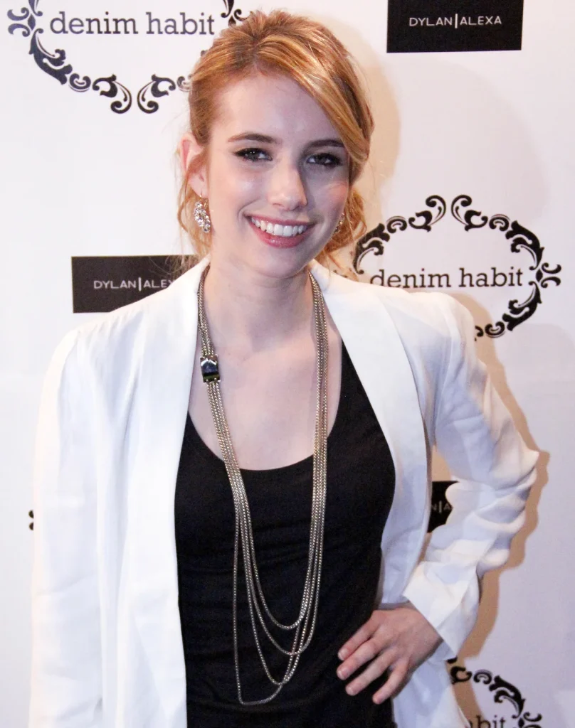 Emma Roberts durante un incontro pubblico al Comic-Con di San Diego