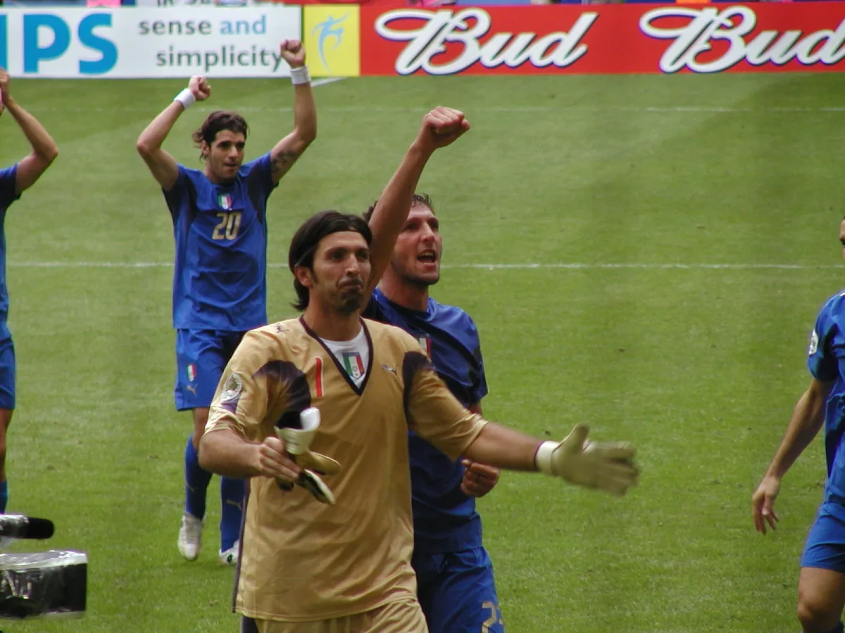 Gianluigi Buffon con la Nazionale italiana nel 2006