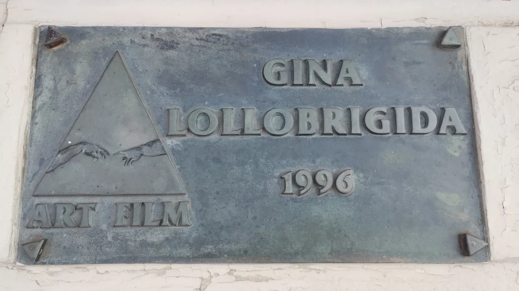 Gina Lollobrigida a un festival cinematografico