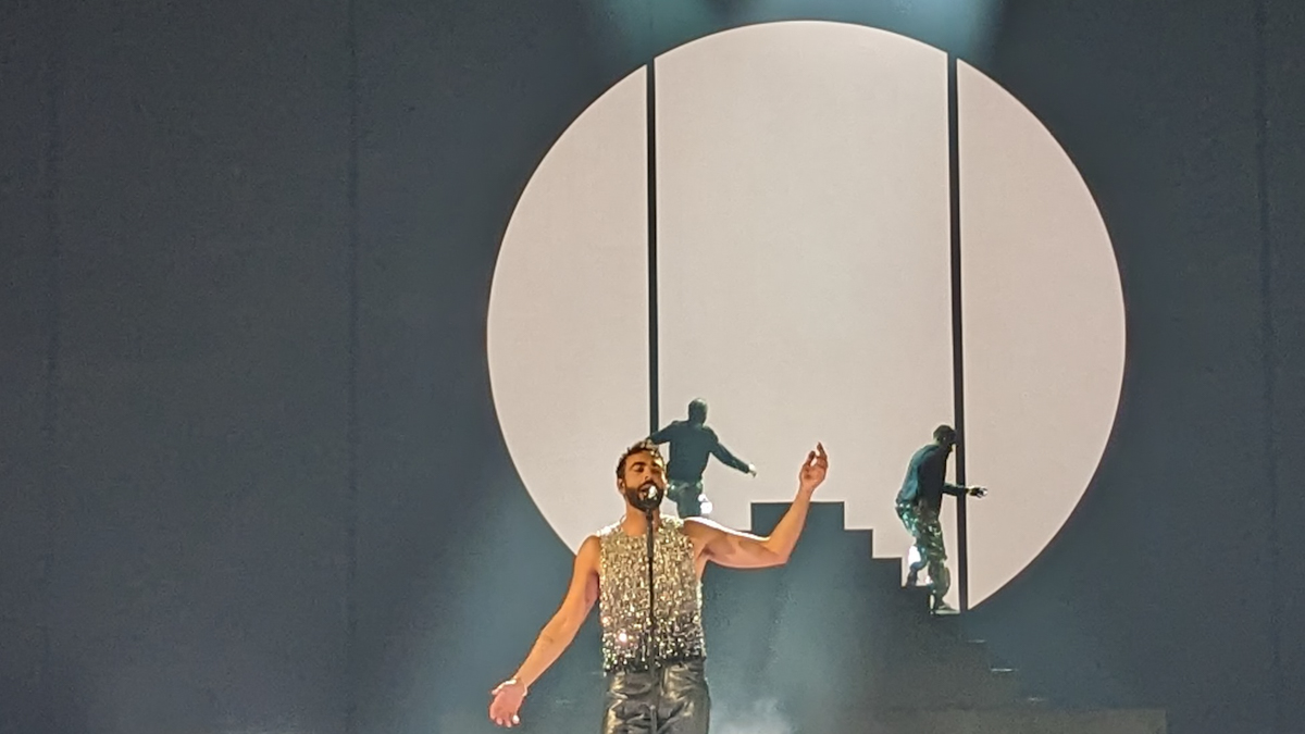 Marco Mengoni sul palco dell'Eurovision 2023