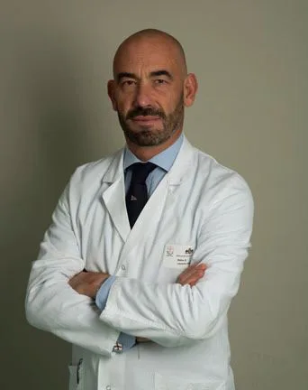 Matteo Bassetti in camice bianco