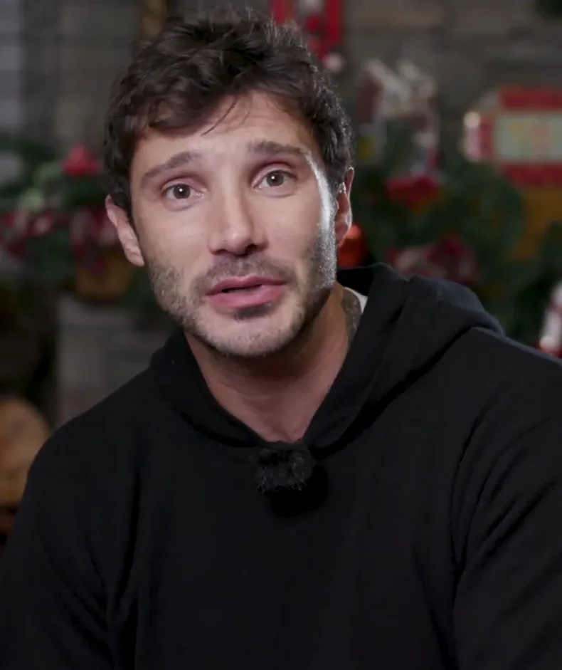 Stefano De Martino in una foto del 2024