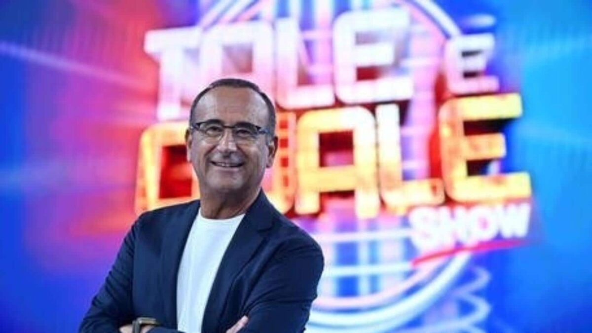 Carlo Conti sul palco di Tale e Quale Show