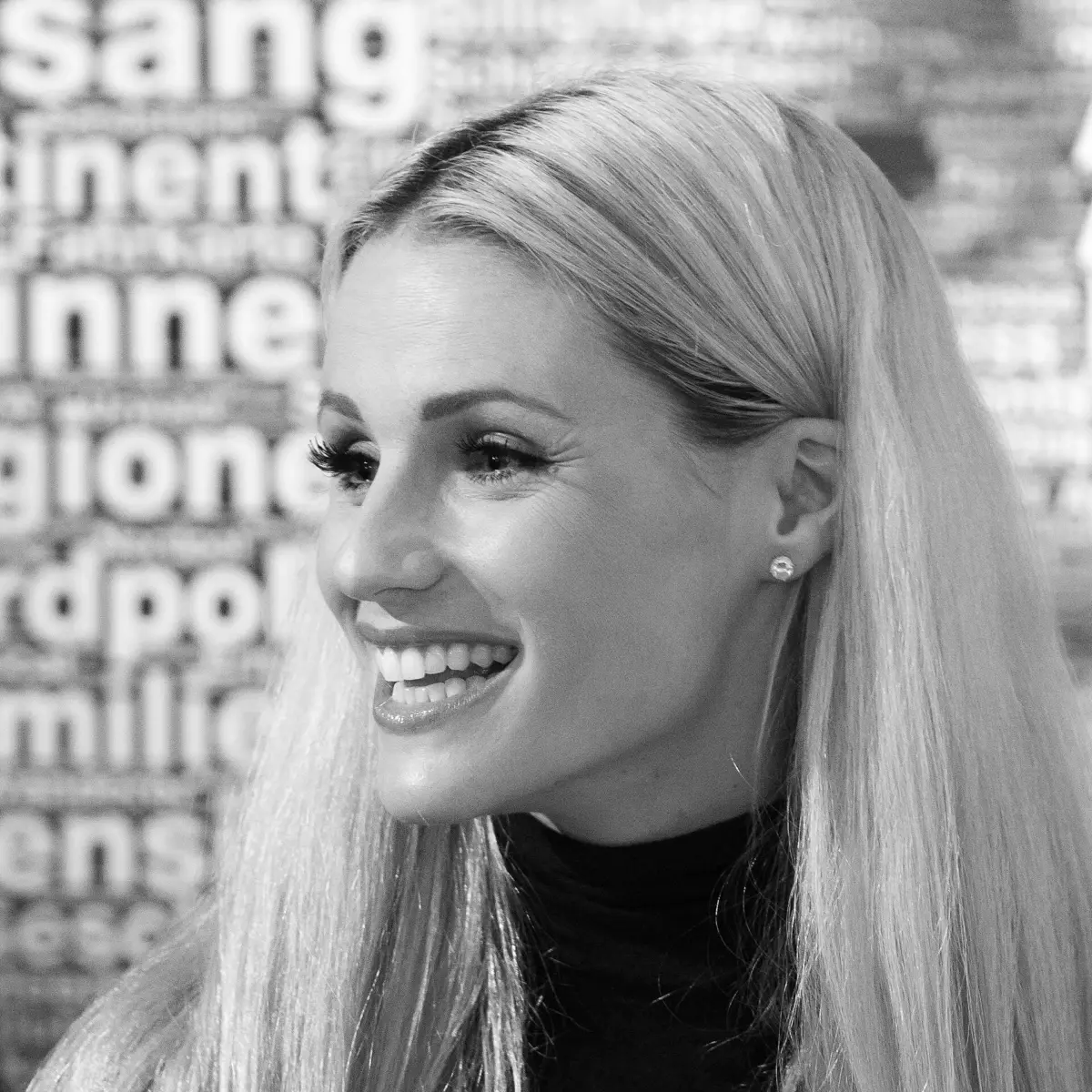 Michelle Hunziker durante una conduzione televisiva