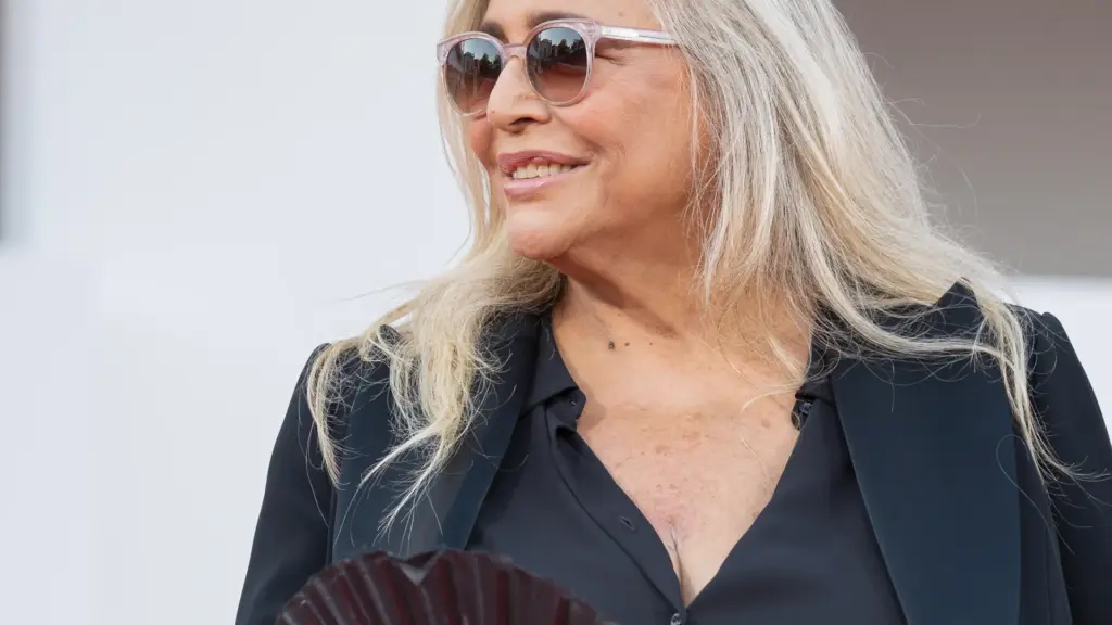 Mara Venier a un evento pubblico durante la Mostra del Cinema di Venezia